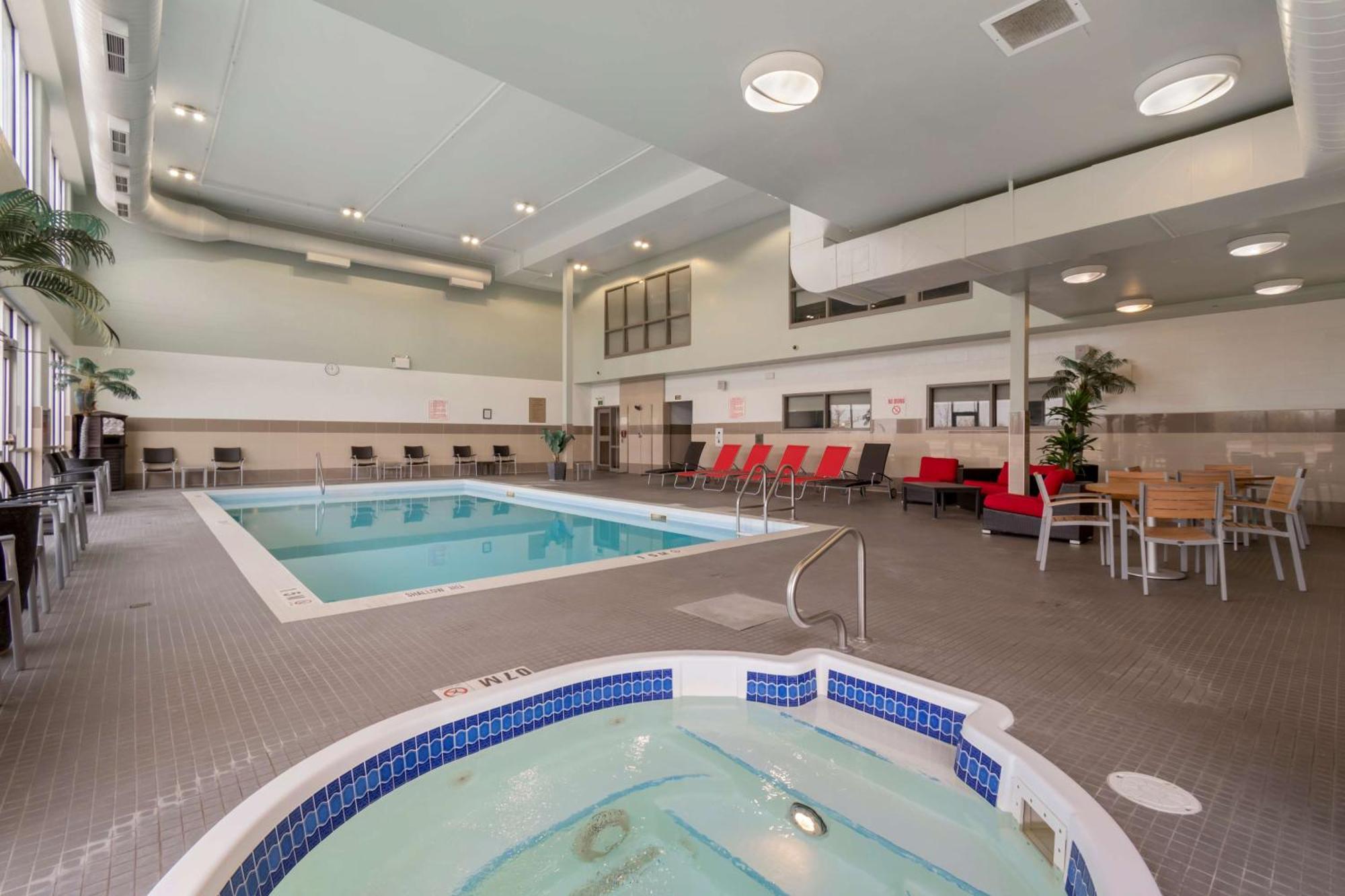 Best Western Plus Airport Inn&Suites Saskatoon Exterior foto