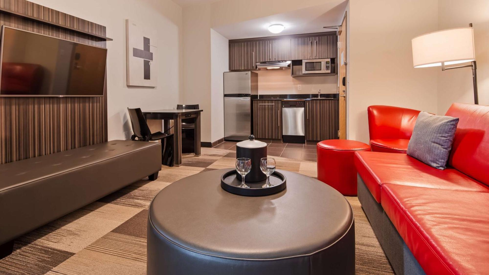 Best Western Plus Airport Inn&Suites Saskatoon Exterior foto