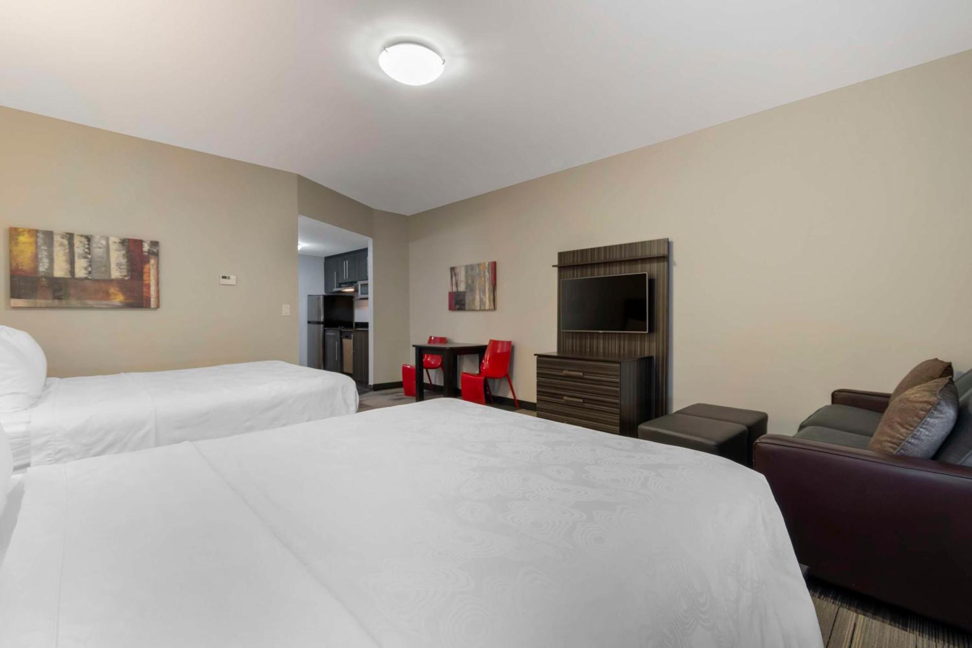 Best Western Plus Airport Inn&Suites Saskatoon Exterior foto
