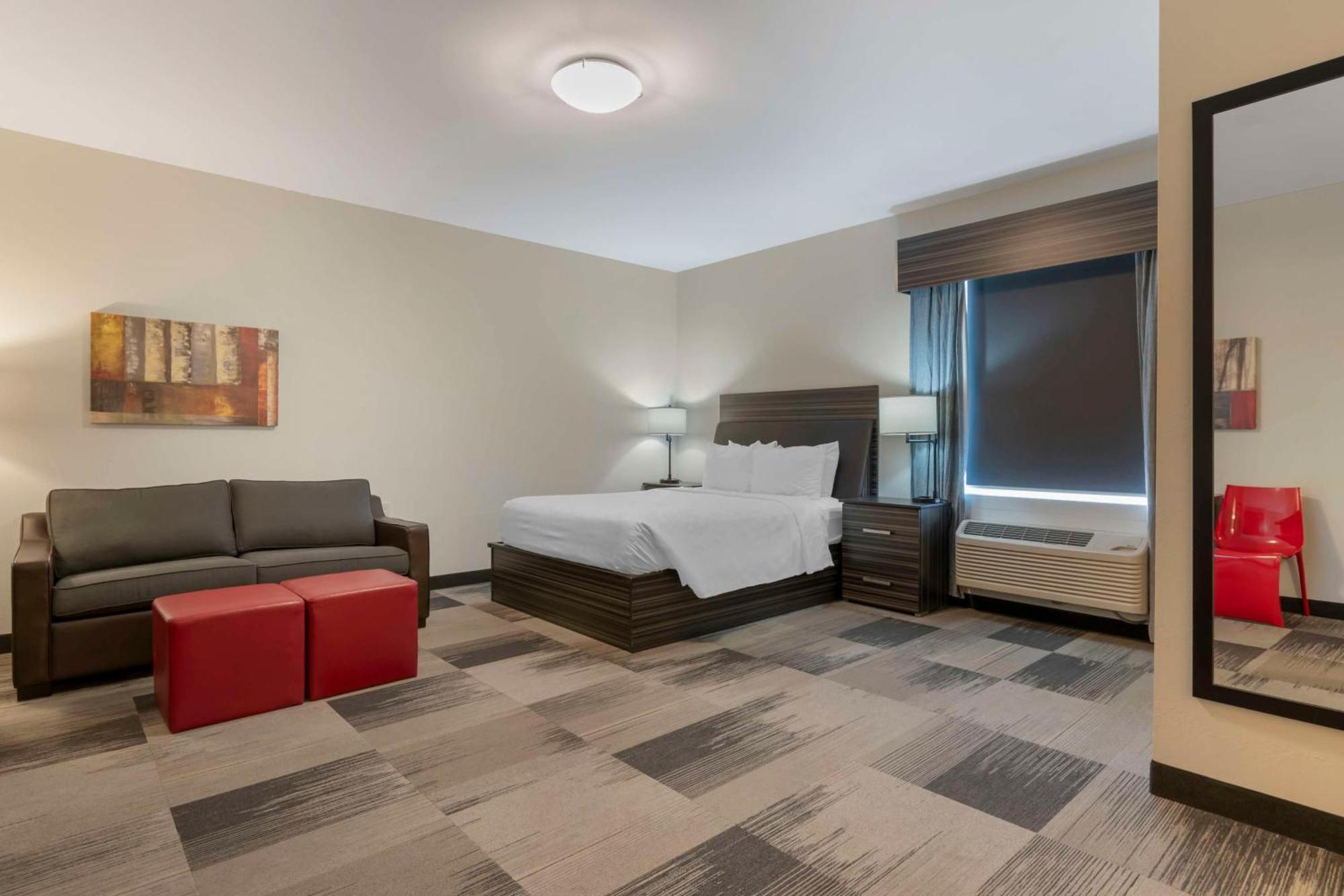 Best Western Plus Airport Inn&Suites Saskatoon Exterior foto